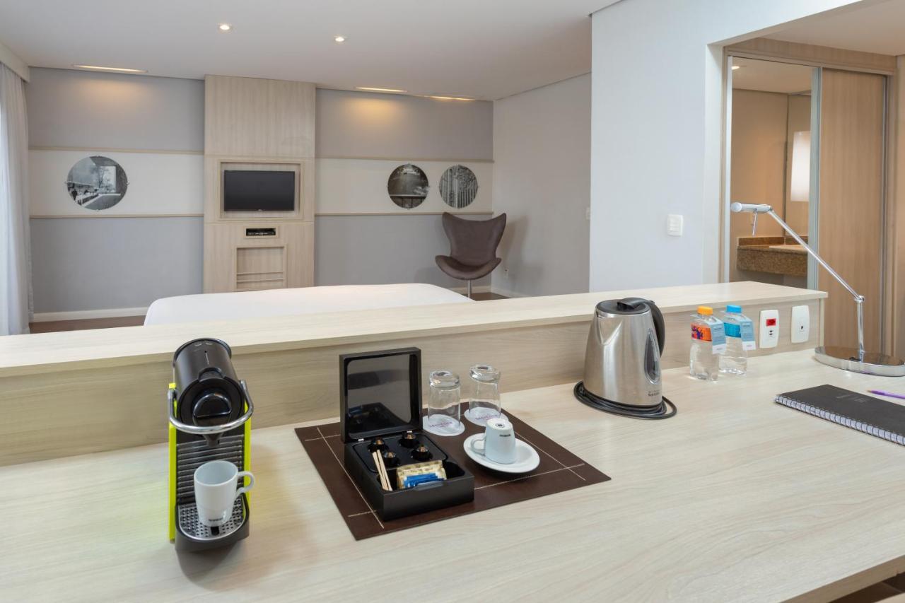 Mercure Sao Paulo Pamplona Bagian luar foto